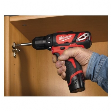 Akumuliatorinis gręžtuvas MILWAUKEE M12 BDD-202C 5