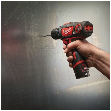 Akumuliatorinis gręžtuvas MILWAUKEE M12 BDD-202C 7