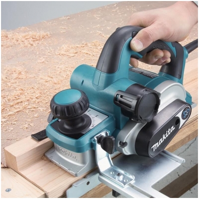 Elektrinis oblius MAKITA KP0810CJ 1