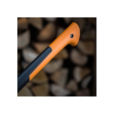 Skaldymo kirvis FISKARS X17 1